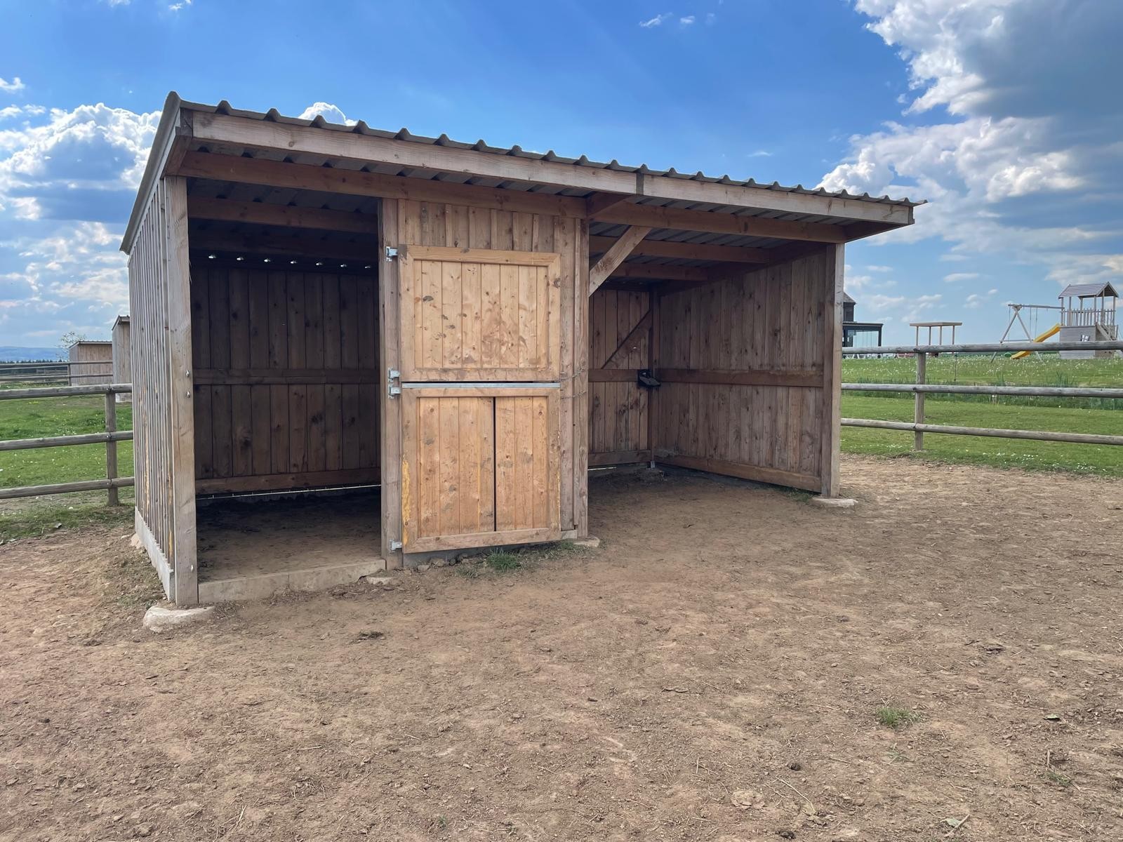 Paardenpaddock 1500m2 (buiten) 2 paarden - zonder vakantiewoning